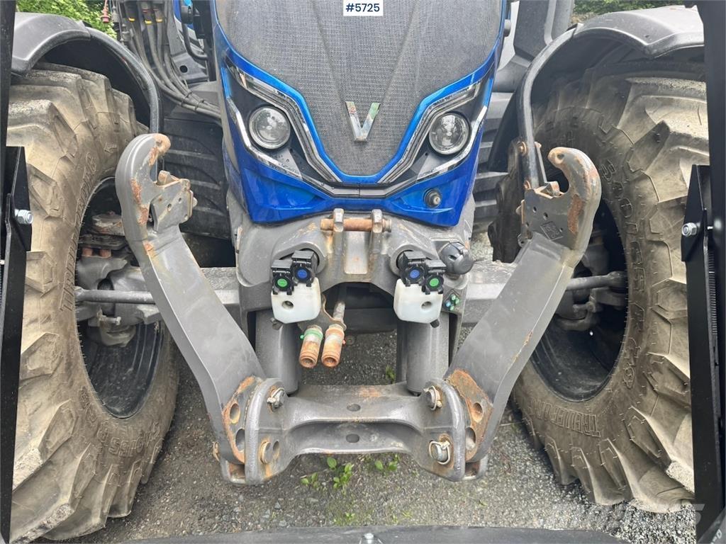 Valtra N175 트랙터