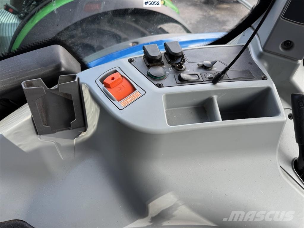 Valtra N175 트랙터