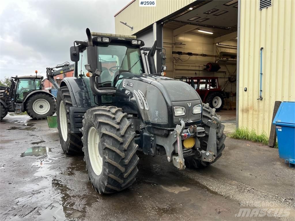 Valtra T182 트랙터