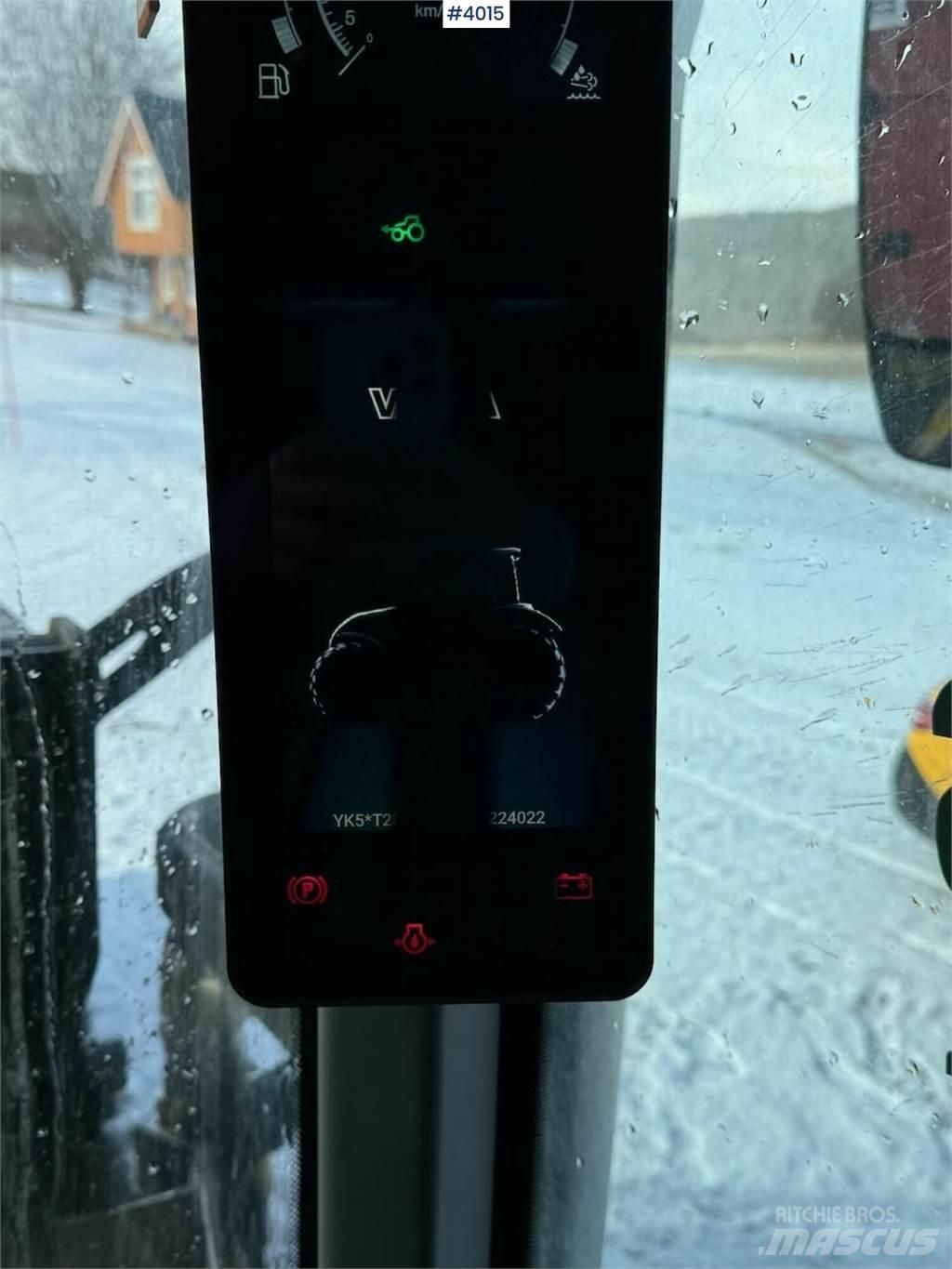 Valtra T255 트랙터