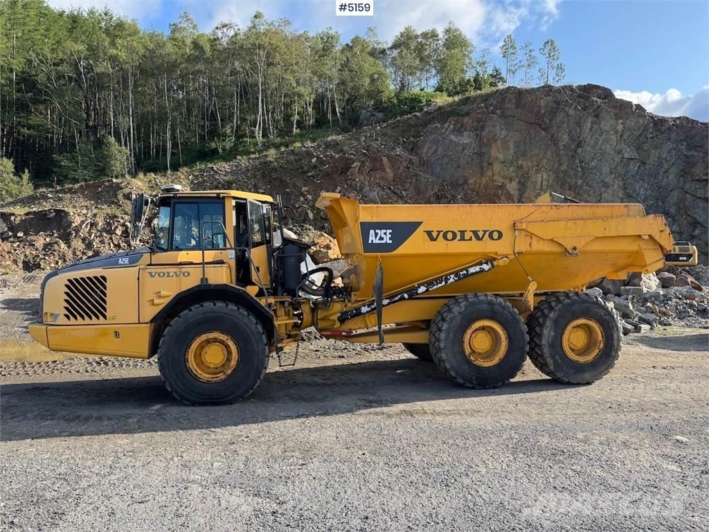 Volvo A25E 6x6 건설현장 덤프트럭