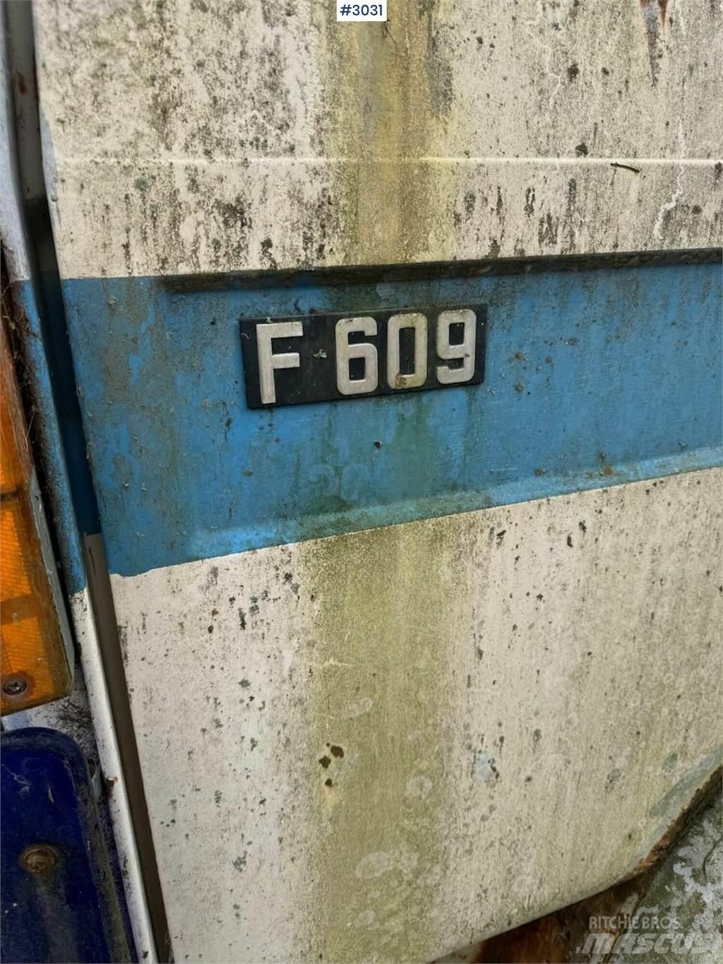 Volvo F 609 기타 트럭