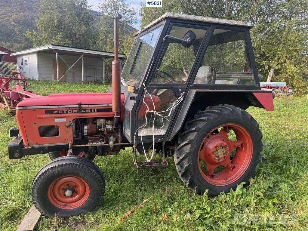 Zetor 4911 트랙터