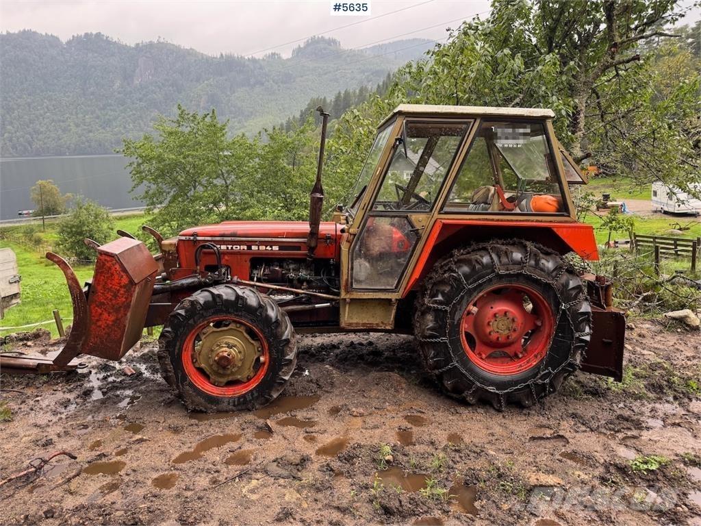 Zetor 5945 트랙터
