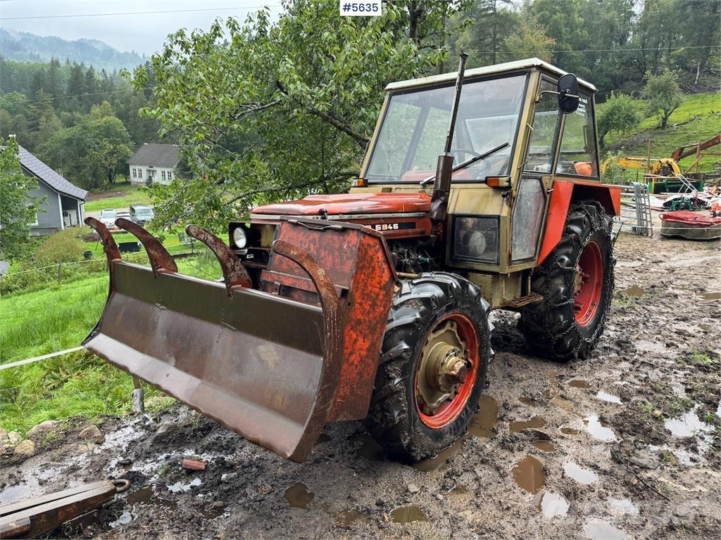 Zetor 5945 트랙터