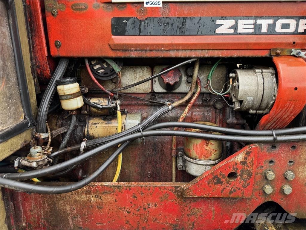 Zetor 5945 트랙터