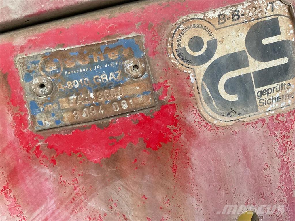  Ascher FAJ 3000 견인형 분무기