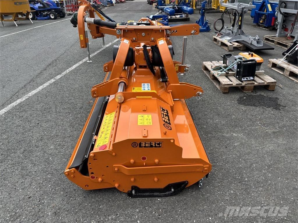 Berti Dual 280 목장 제초기 및 토퍼