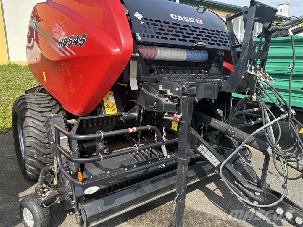 Case IH RB 545 원형 곤포기