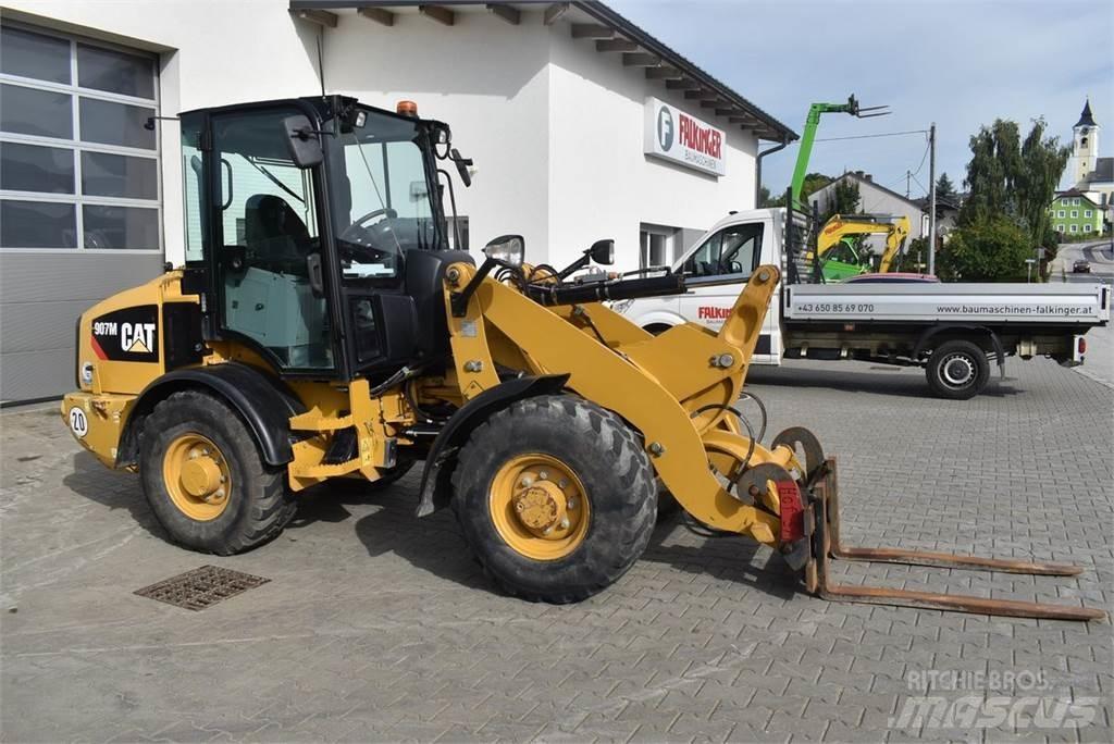 CAT 907M  휠로우더