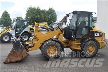 CAT 907M  휠로우더