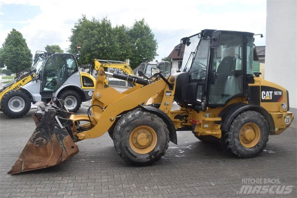 CAT 907M  휠로우더