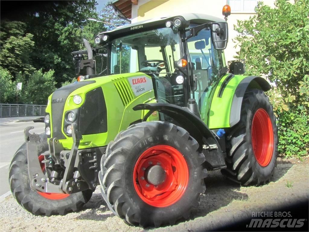 CLAAS Arion 440 트랙터