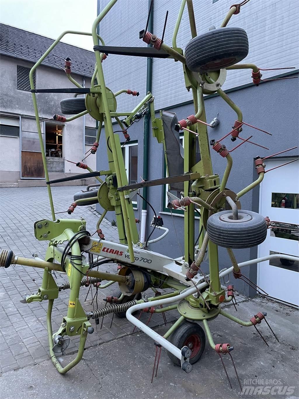 CLAAS VOLTO 700 갈퀴 및 테더