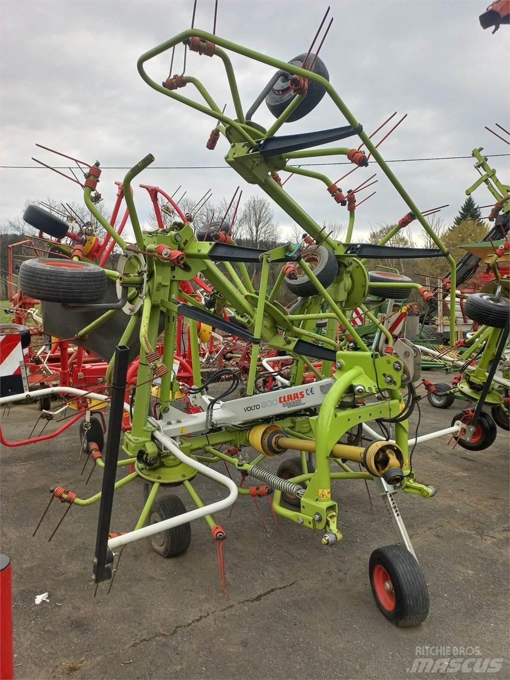 CLAAS Volto 800 갈퀴 및 테더