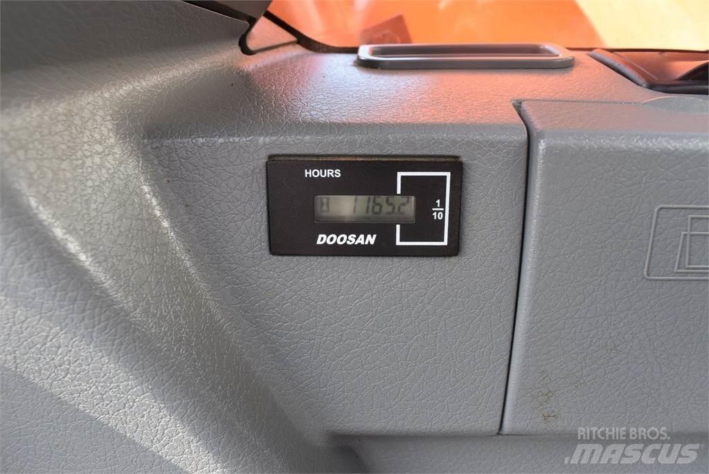 Doosan DX140LCR-3 소형 굴삭기 7톤 미만