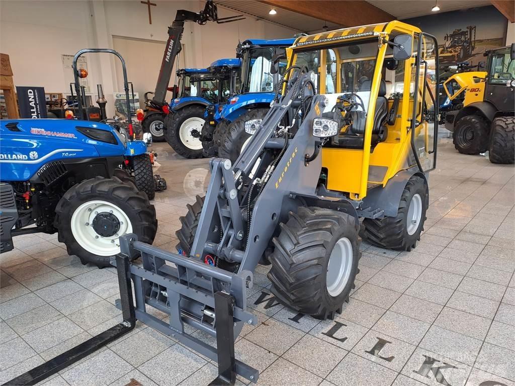 Eurotrac W 12 S 프론트 로더 및 굴착기