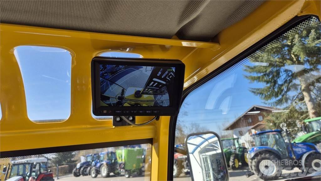 Eurotrac W12 s 프론트 로더 및 굴착기