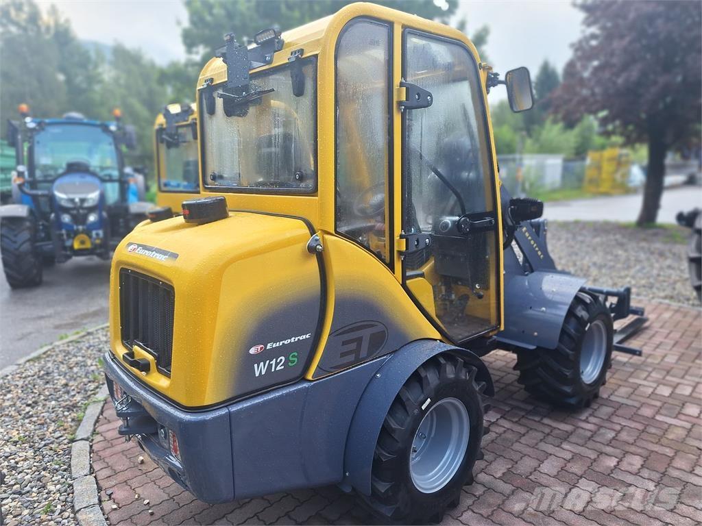 Eurotrac W12S 프론트 로더 및 굴착기