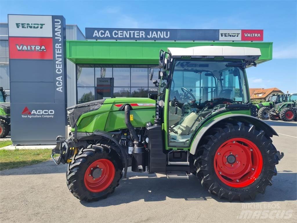 Fendt 211 Vario F 트랙터