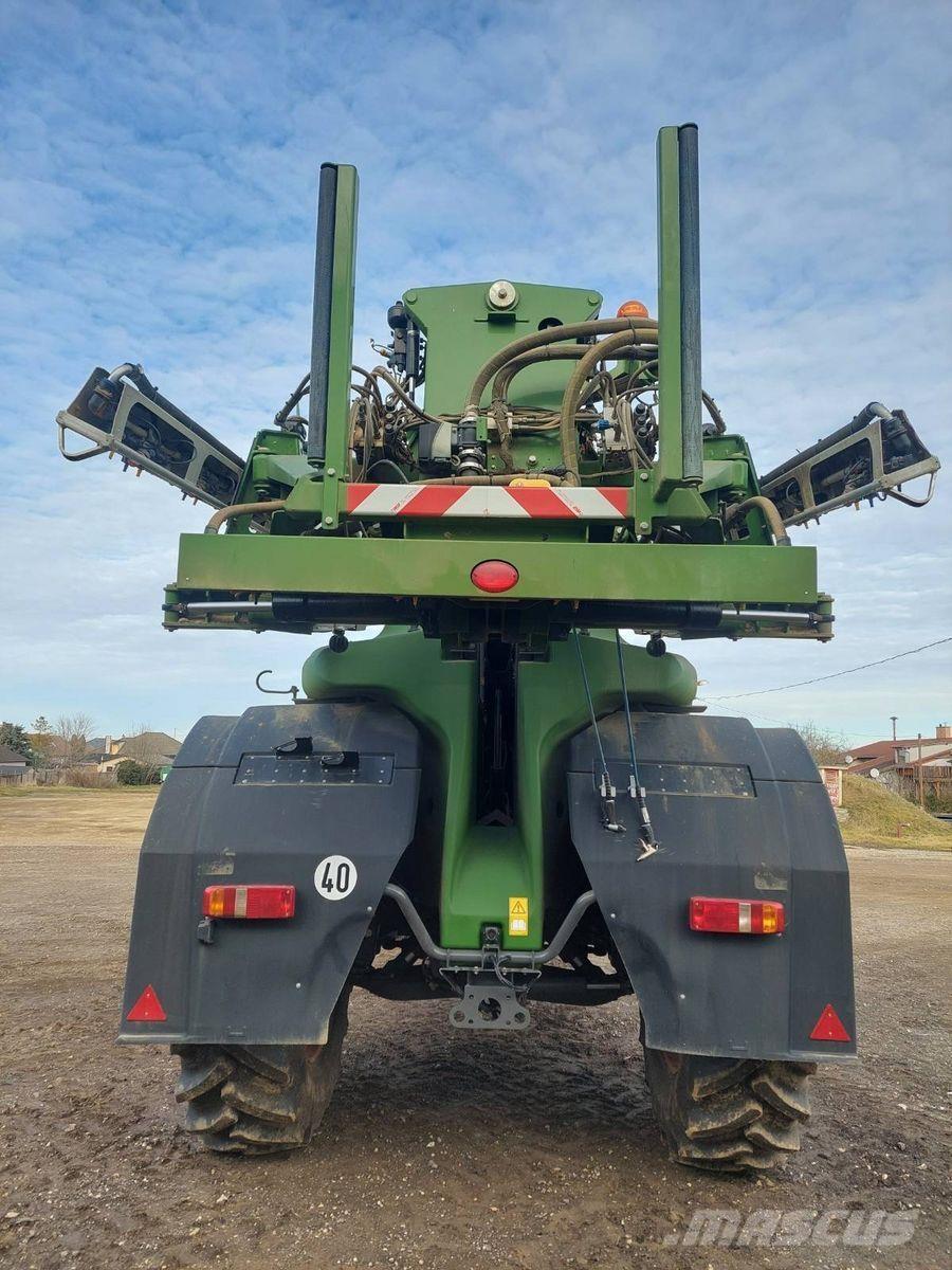 Fendt ROGATOR 366 견인형 분무기