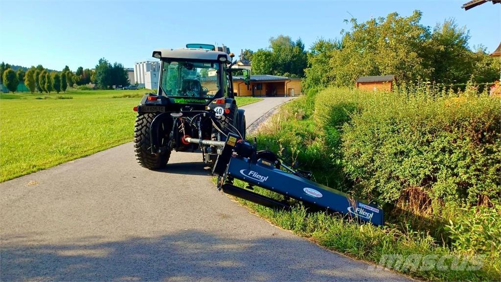 Fliegl  목장 제초기 및 토퍼