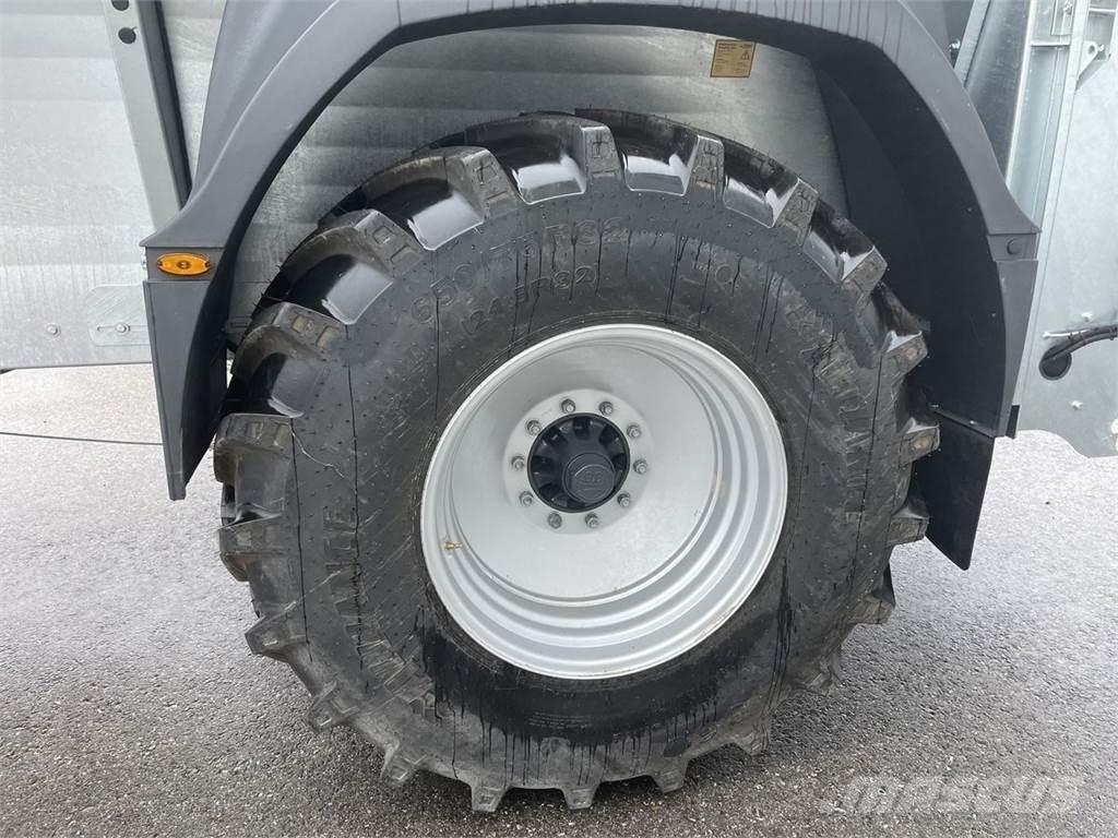 Fliegl ADS 120 퇴비살포기