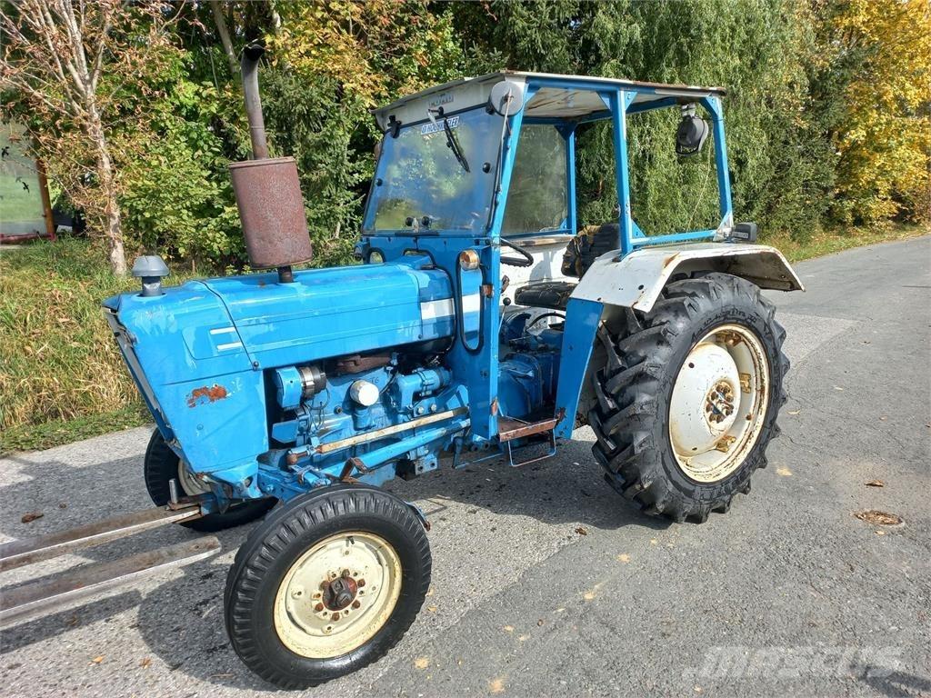 Ford 2600 트랙터