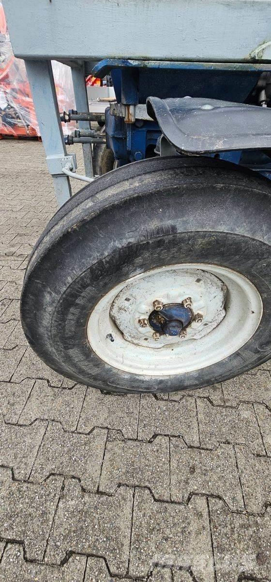 Ford 4000 트랙터