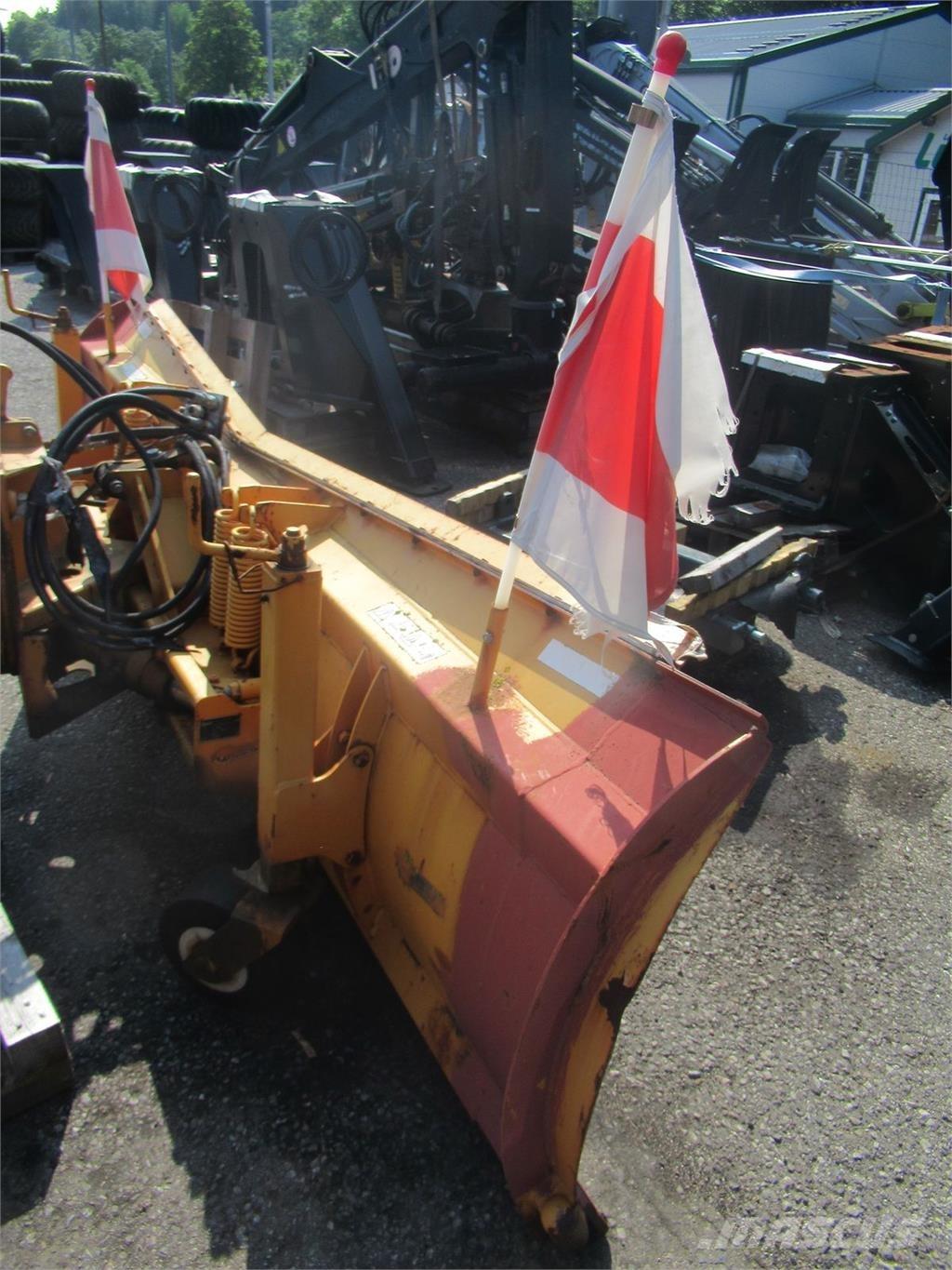 Hauer SK 2800 제설 블레이드 및 제설기
