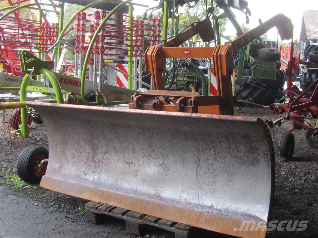 Hauer Terramatic 제설 블레이드 및 제설기