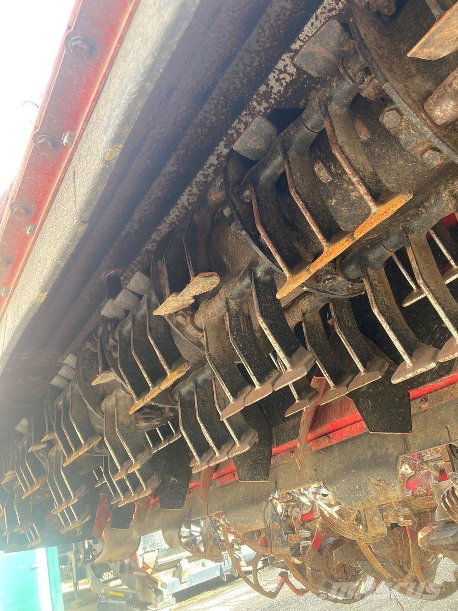 Holmer T4-30 비트 수확기