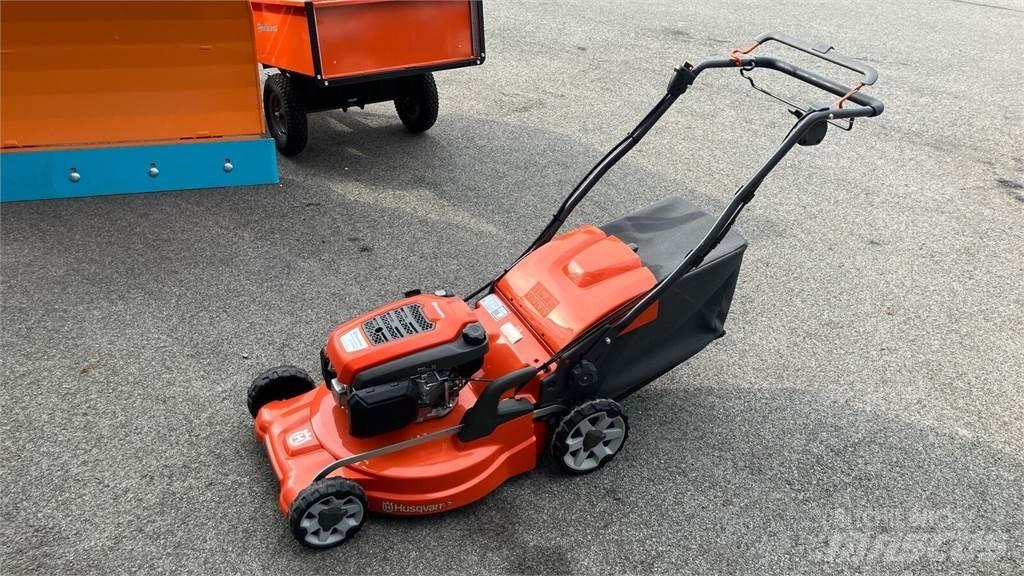 Husqvarna LC 353VE 탑승형 잔디깎기