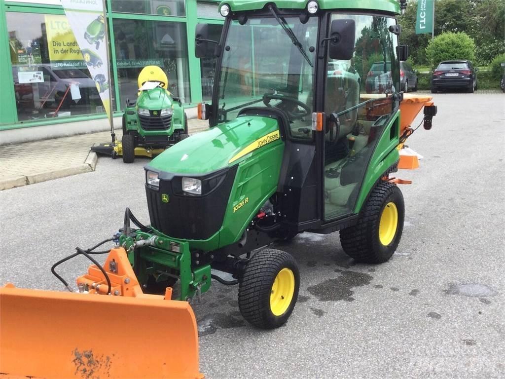 John Deere 1026R 트랙터