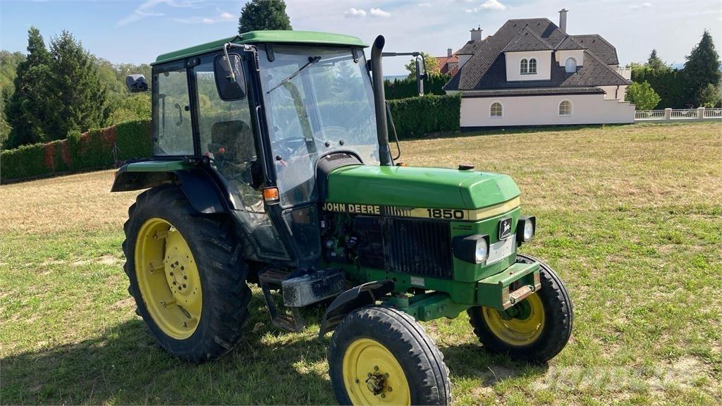 John Deere 1850 트랙터