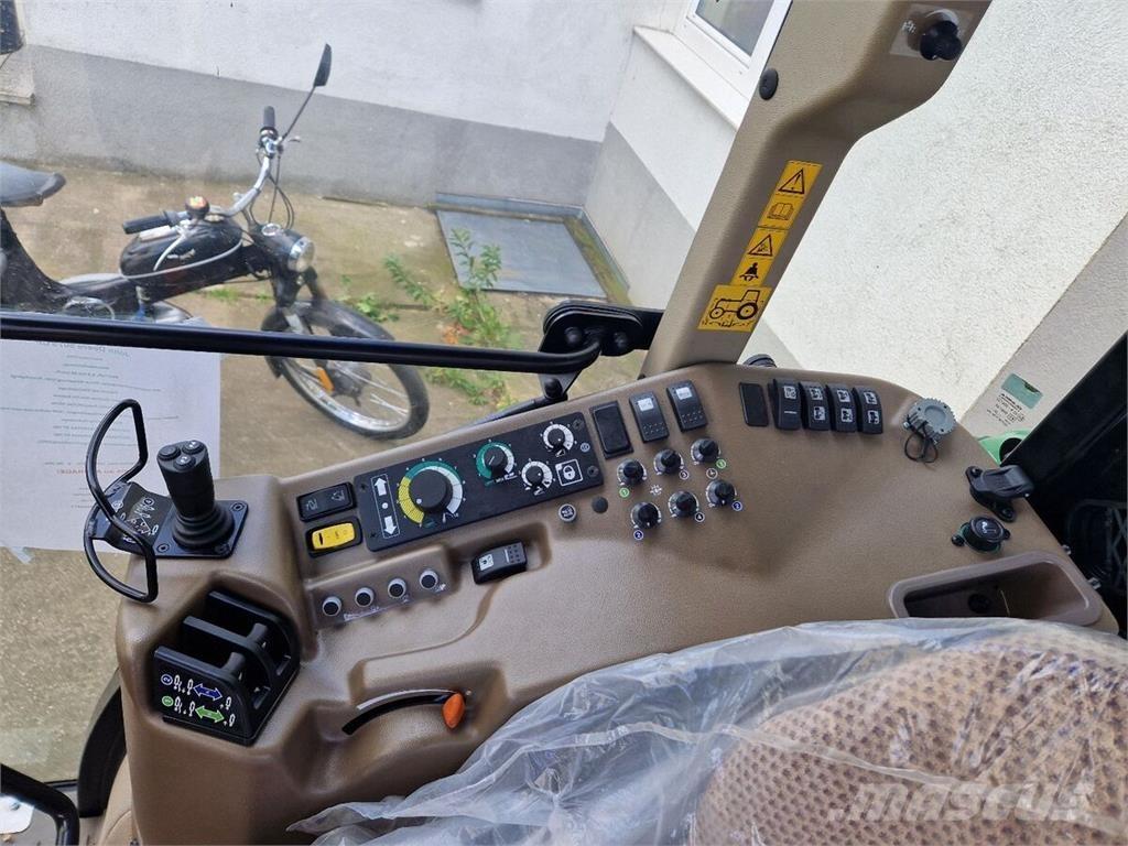 John Deere 5075 GF 트랙터