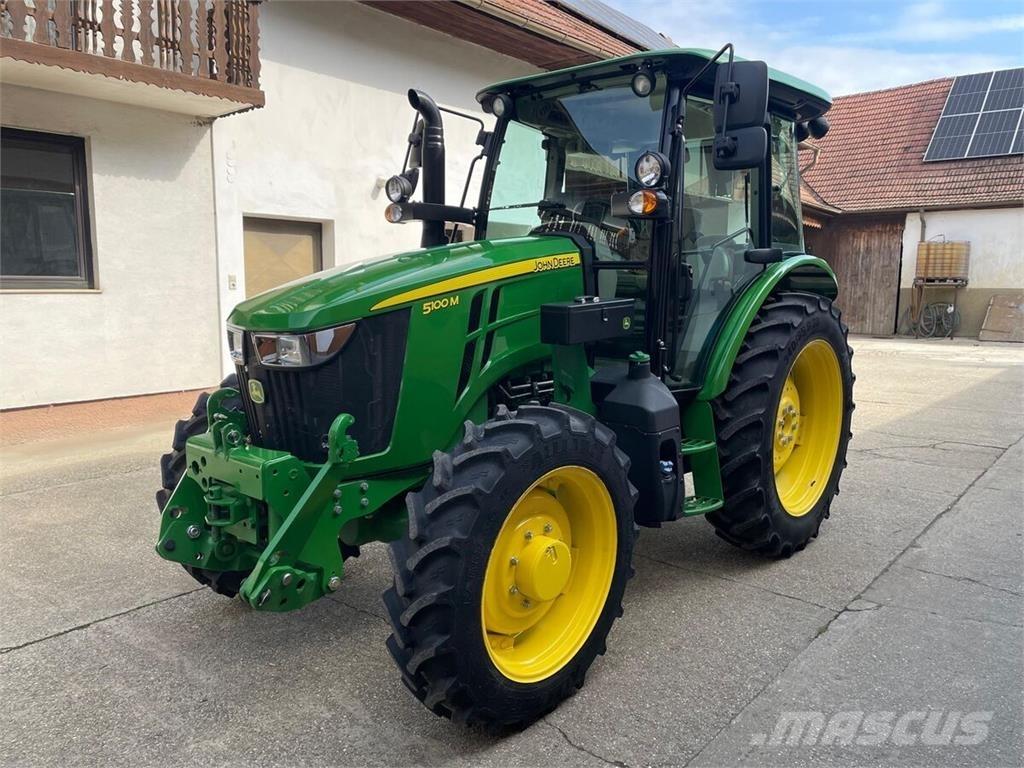 John Deere 5100M 트랙터