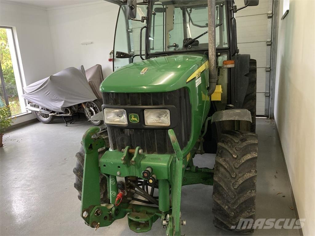 John Deere 5515F 트랙터