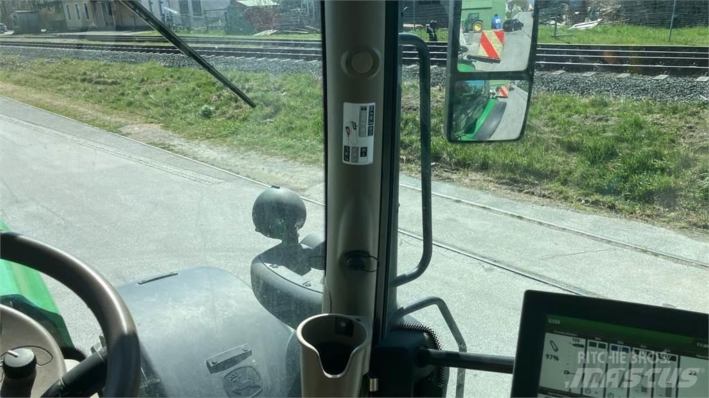 John Deere 6250R 트랙터