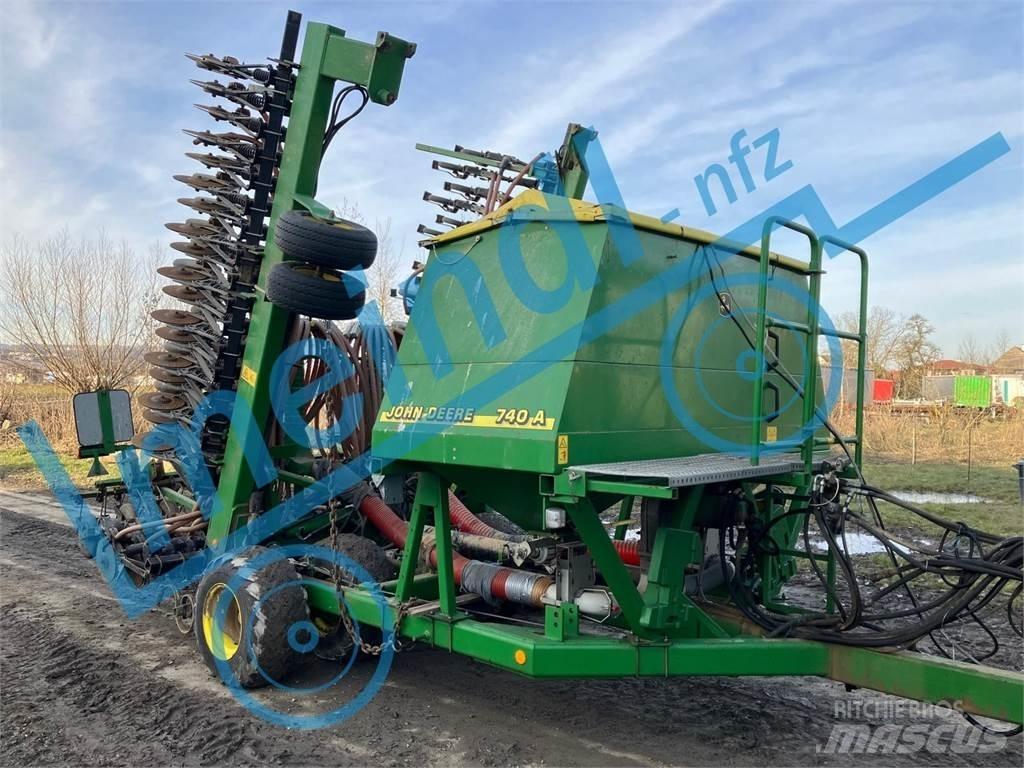 John Deere 740A 드릴