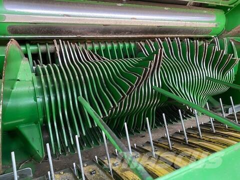 John Deere 960 원형 곤포기