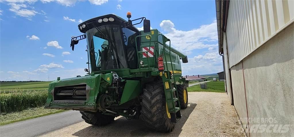 John Deere T550 콤바인 수확기