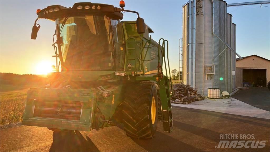 John Deere T550 HM 콤바인 수확기