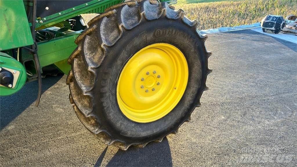 John Deere T550 HM 콤바인 수확기