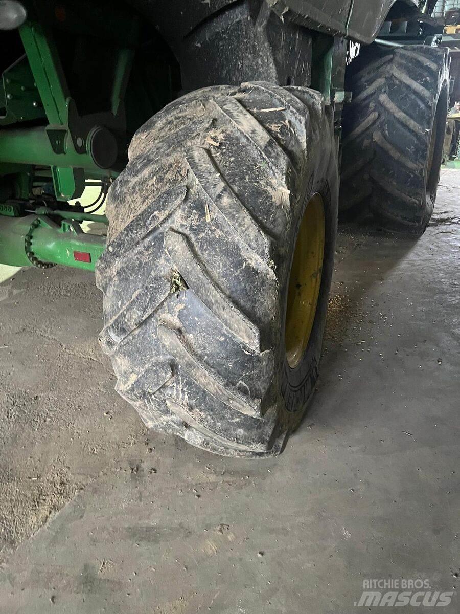 John Deere T670 콤바인 수확기