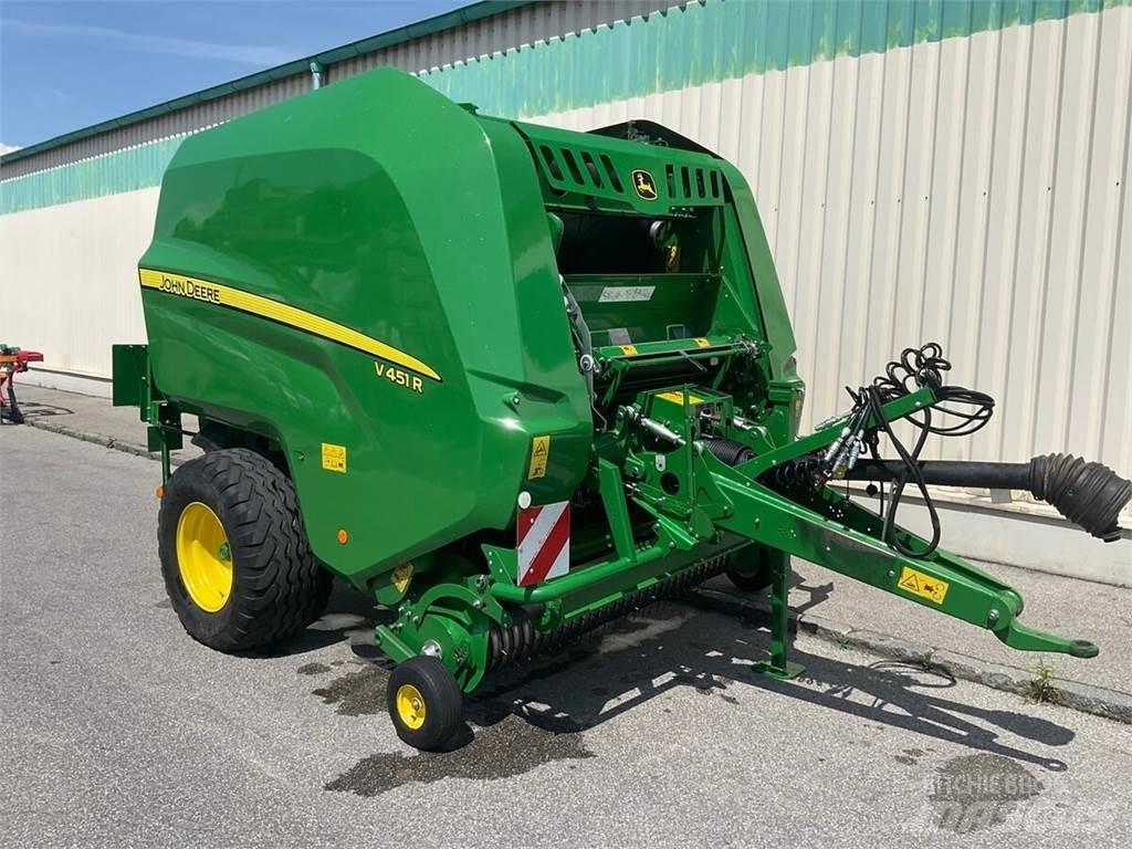 John Deere V451R 원형 곤포기