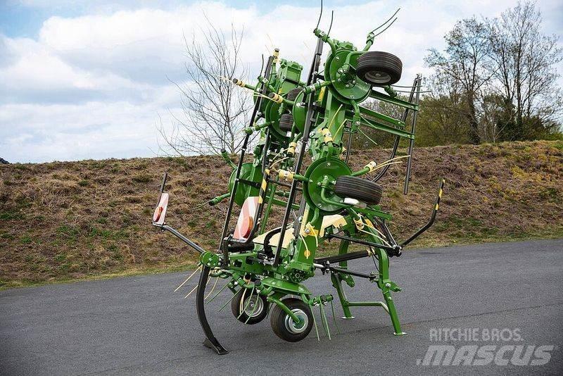 Krone 820 Vendro 갈퀴 및 테더