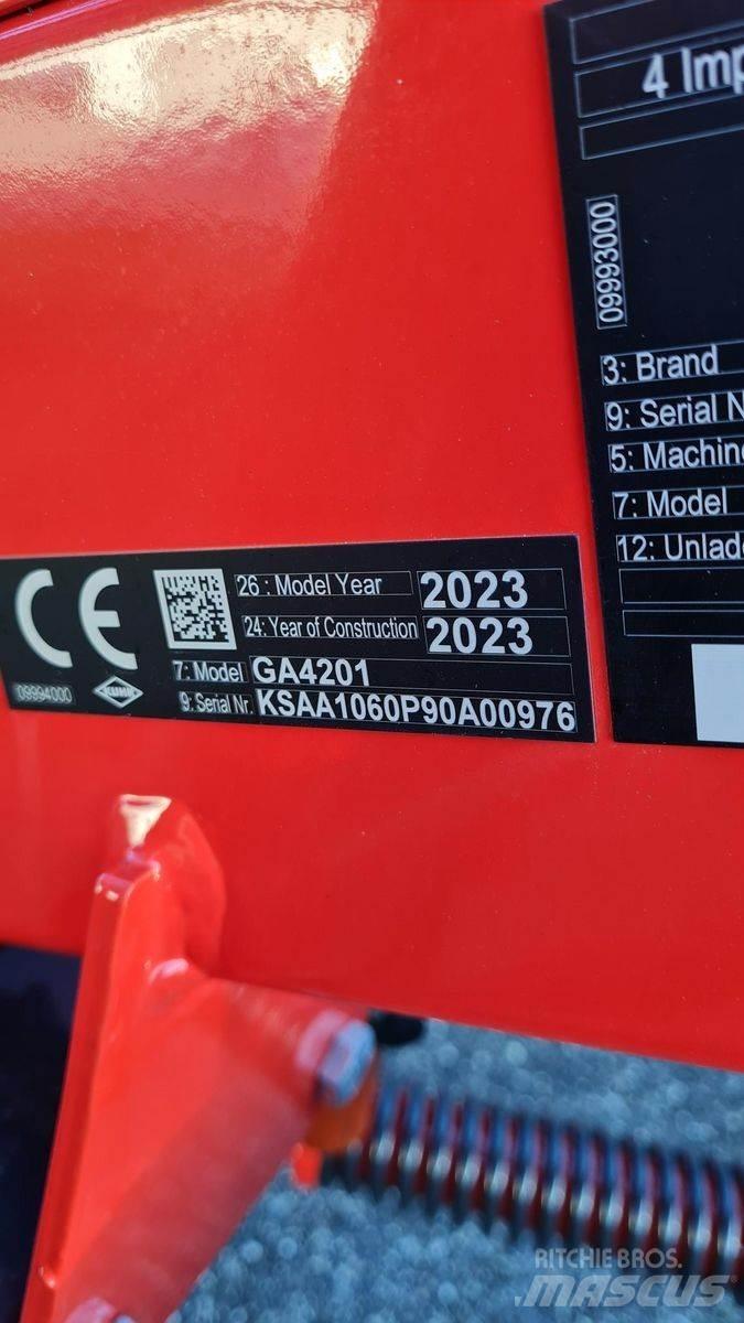Kuhn GA3901 수확기