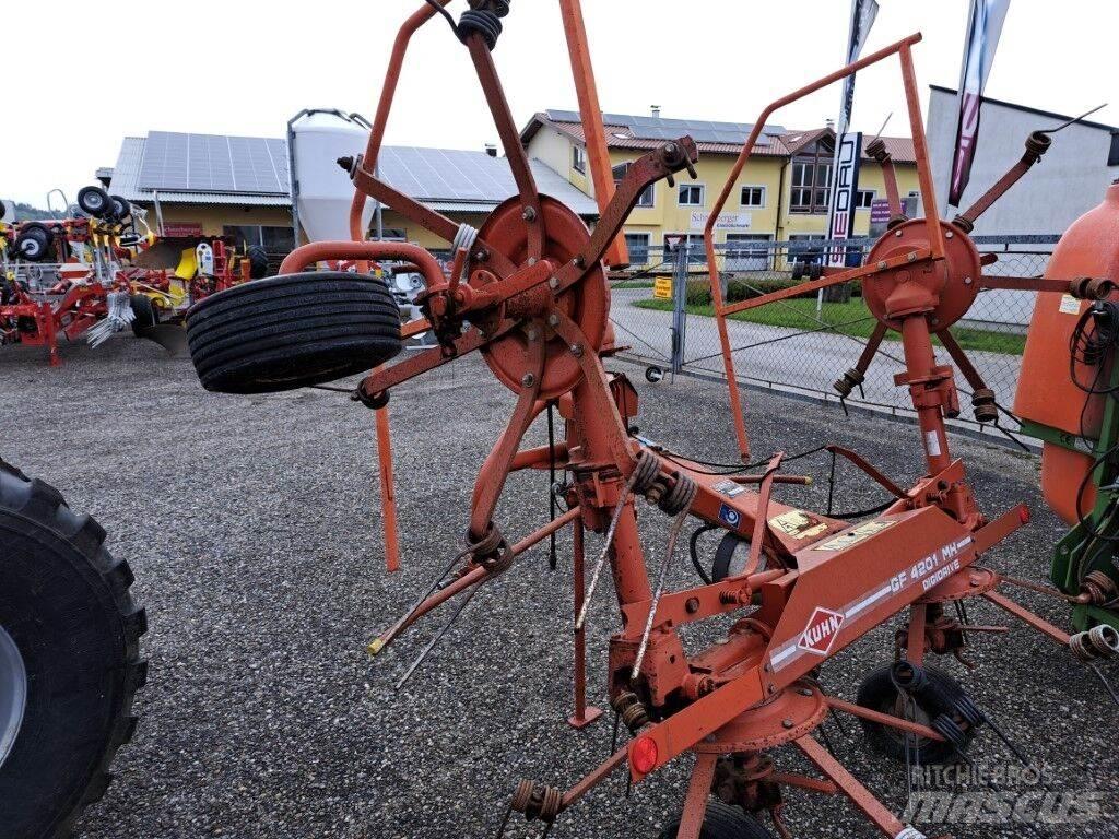 Kuhn GF 4201 MH 갈퀴 및 테더