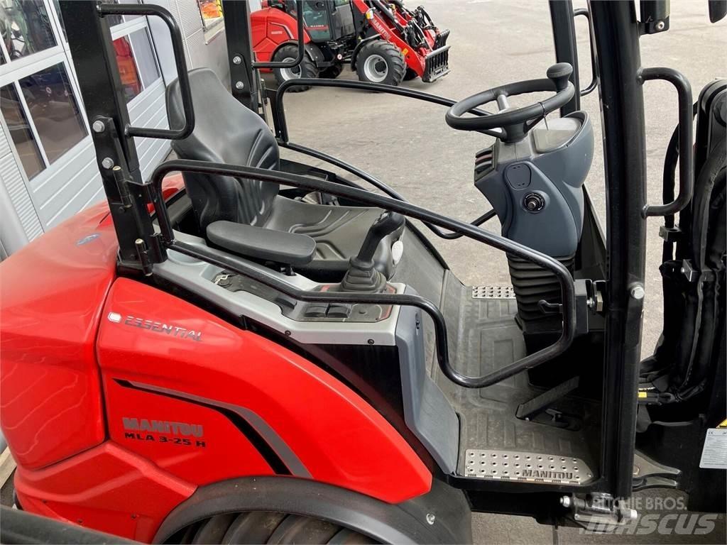 Manitou MLA 3-25 프론트 로더 및 굴착기
